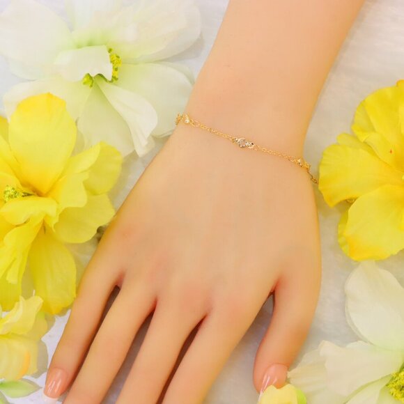 Minimalist Bracelet, Sleek & Modern Design, Women’s Fashion, YC110371-B - Picture 5 of 10